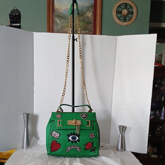 Aldo Green Designer Handbag with Gold Chain - Picture 1 of 9